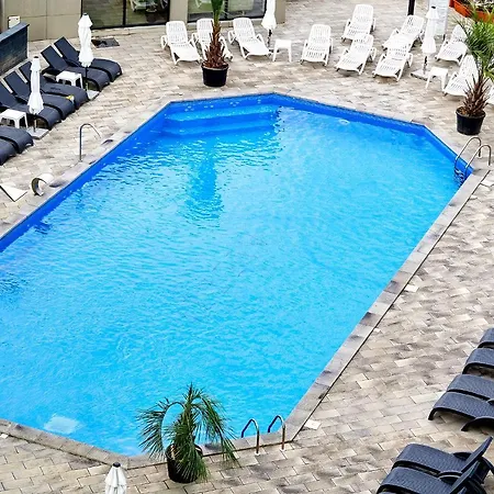 Rise And Shine N Pool Alezzi Beach * Năvodari